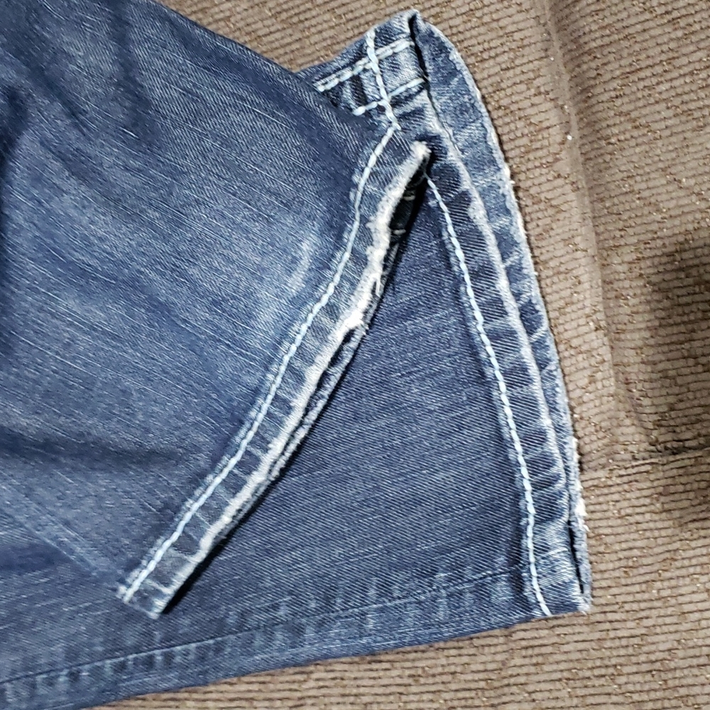 Jeans - Picture 3 of 4